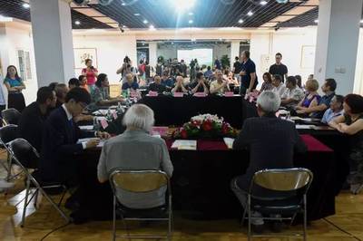 &ldquo;絲路故事--烏茲別克斯坦藝術家邀請展&rdquo;在《藝術市場》美術館隆重開幕